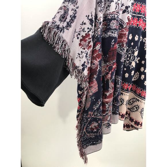 Free People Paisley Oversized Dolman Sleeve Blanket Fringe Sweater Size M/L - Picture 6 of 10